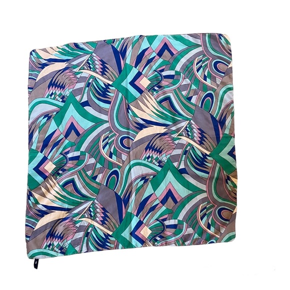 GAP NWT Lightweight Square Multi-Colored Mod Print Scarf - Picture 3 of 6